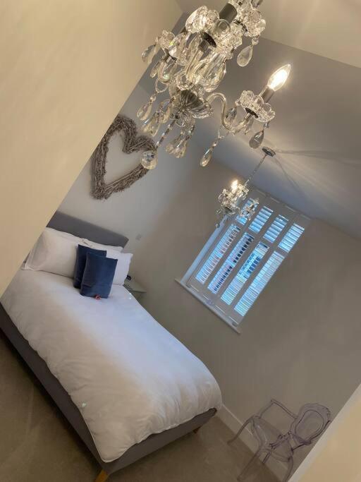 Unrivalled Location - Five Star - Worcester Apartment Extérieur photo